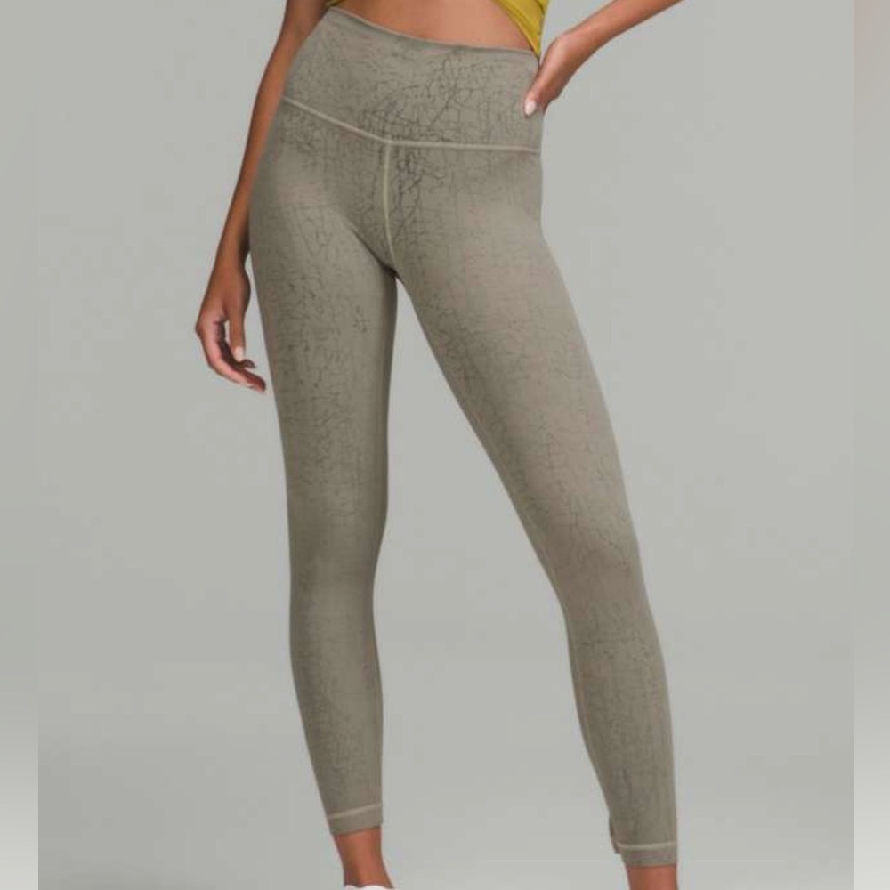 Lululemon Wunder Train High-Rise Tight